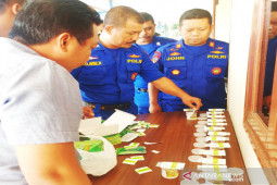 Anggota Satpolair Banjarmasin jalani tes urine dadakan