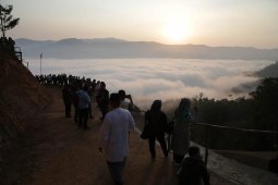 Masyarakat Citorek mulai rasakan manfaat ekonomi  dari pengembangan "Negeri Diatas Awan"