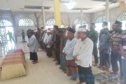 Tim Satgas TMMD Inhil Juga Melakukan Kepedulian Sosial