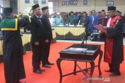 Dua dari tiga pimpinan DPRK Abdya 2019-2024 dilantik