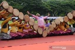 Rapai geleng meriahkan Hari Santri di Aceh