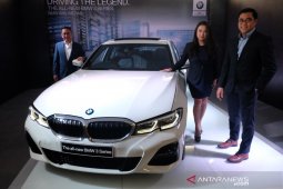 AII-New BMW 330i M Sport hadir  di Medan