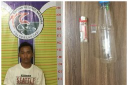 Sedang menikmati sabu di rumahnya, Azi diringkus polisi Langkat