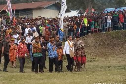 Masyarakat Arfak antusias sambut kehadiaran Presiden Joko Widodo