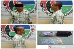 Satresnarkoba Banjarmasin ringkus seorang wiraswasta simpan belasan butir ekstasi