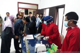 Anggota DPRD Kota Blitar jalani tes urine