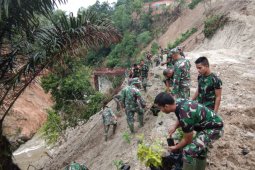 Berikan kesan Asri,Satgas TMMD Kodim 0204/DS tanam 2000 pohon pelindung