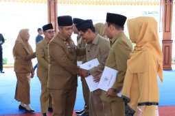 Sekda Binjai lantik pejabat eselon dua dan tiga
