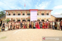 Karolin minta pemuda Landak manfaatkan teknologi