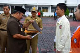 Wali Kota Gunungsitoli minta pemuda harumkan nama daerah dengan  karya
