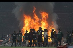 Suporter Persebaya ricuh