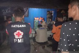 PMI Kabupaten Seluma Bengkulu kerahkan relawan bantu korban banjir rob