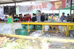 Bupati Banyuwangi ajak puluhan kades ke desa sukses kelola sampah