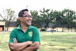 Ini target dari manajemen Persebaya kepada Aji Santoso