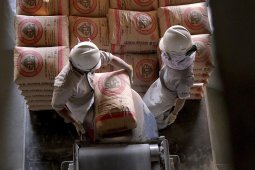 Pendapatan Semen Indonesia naik 31 persen menjadi Rp28,12 triliun