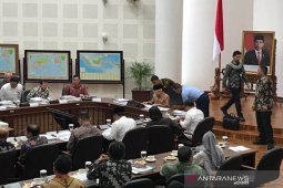Wapres Ma'ruf pimpin rapat penanggulangan kemiskinan dan "stunting"