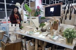 Pameran kerajinan tangan semarakkan KTT ke-35 ASEAN