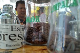 Mato Aia, kopi yang menggoda di istana Pagaruyung