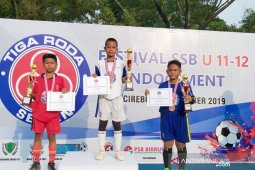 PSB Birruna Cirebon jadi juara Festival Sekolah Sepak Bola Indocement