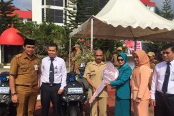 Dua ASN di Tanah Bumbu raih hadiah Bank Kalsel