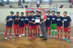 SMA 1 Grogot Juara Turnamen Kideco Futsal Cup