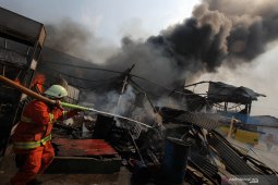 Pabrik tinta sablon terbakar