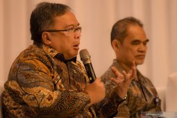 Menristek dorong potensi  sisa garam untuk baterai mobil listrik