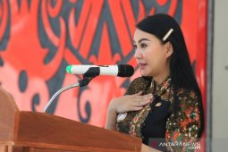 Bupati Karolin minta aparat desa pahami aplikasi Siskeudes terbaru