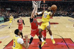 LeBron James ukir "triple-double" bantu Lakers taklukkan Bulls
