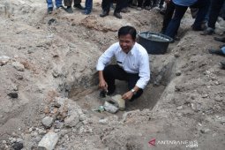 Pemerintah Kabupaten Bangka Tengah bantu pembangunan rumah gadang perantau Minang