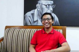 Gatot Gunawan tebar  semangat inggit Garnasih dalam Sekolah Ra'jat