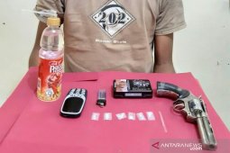 Polisi tangkap pemuda ini terkait sabu dan amankan pistol mainan
