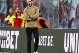 Dalam sepekan, Schwarz pelatih ketiga Bundesliga yang dipecat