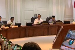 Presiden minta Mendagri Tito tata hubungan pemerintah pusat-daerah