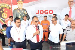 Tersangka sekolah ambruk tak miliki pengetahuan konstruksi dan hanya tamatan SMA