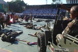 Pelajar SMKN 1 Garut peringati Hari Pahlawan dengan teatrikal peperangan