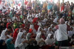 Masuk sekolah pasca SD ambruk
