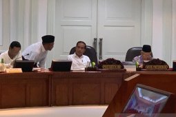 Jokowi tegaskan Pilkada tetap melalui pemilihan langsung
