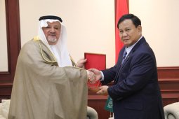 Dahnil: Prabowo-Dubes Arab bahas pertahanan, bukan pencekalan Rizieq