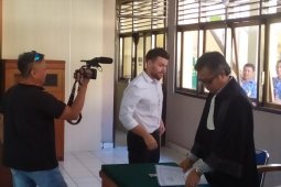 Warga Australia divonis empat bulan penjara dalam kasus penganiayaan