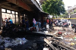 Pascakebakaran, ratusan pedagang Pasar Ngunut Tulungagung direlokasi