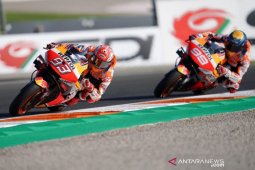Lorenzo pamitan, Marquez kawinkan tiga gelar untuk Honda di Valencia