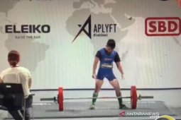 Widari raih juara dunia angkat berat