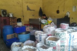 Penjualan pakan ternak menurun akibat harga melambung