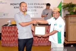 Tiga agen PERISAI terbaik terima penghargaan dari BPJSTK