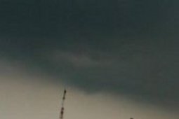 Hujan deras  sempat ganggu pendaratan Wings Air di Bandara Jambi
