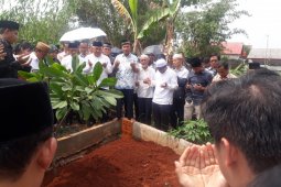 Duka mendalam meliputi pemakaman Ketua PP Muhammadiyah Bahtiar Effendy