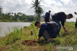 FK3I lakukan penanaman pohon sepanjang DAS Musi