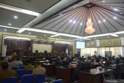 Bupati : Perpusatakaan daerah sumber data