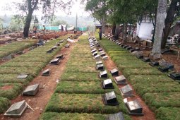 Blok Makam di Tangerang Selatan diseragamkan
